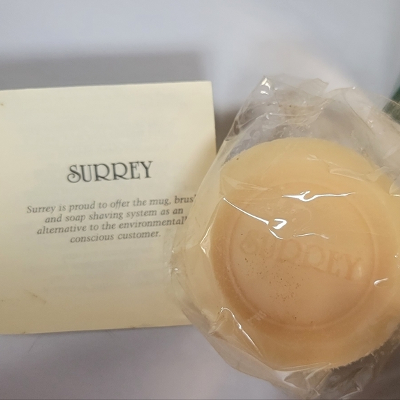 Surry Mug and Brush Set NWT - Picture 3 of 7